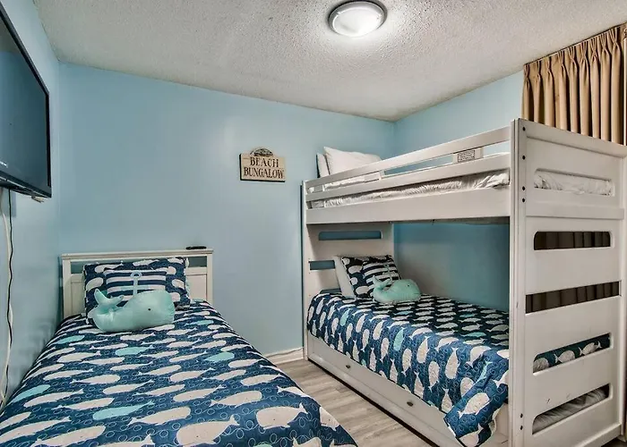 Pelican Beach Resort-Walkout Unit-On The Beach
