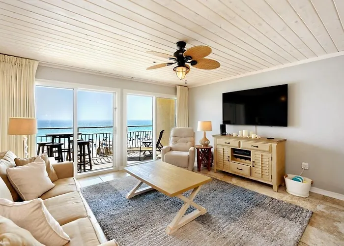 Deja View Beachfront Sunrise Beach Svc Included