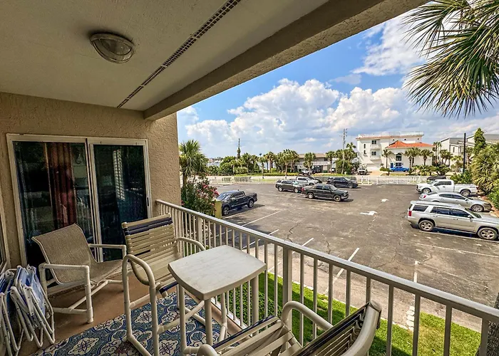 Poolside Villas #203