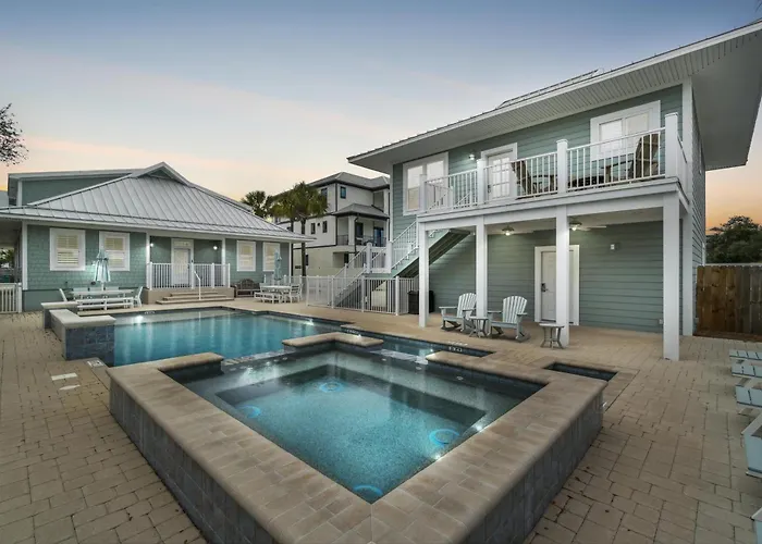 Boomerang Beach House With Private Beach