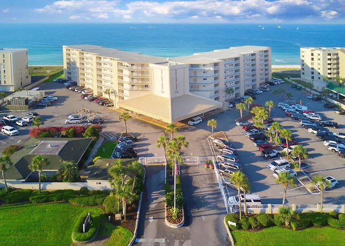 Holiday Surf And Racquet Club