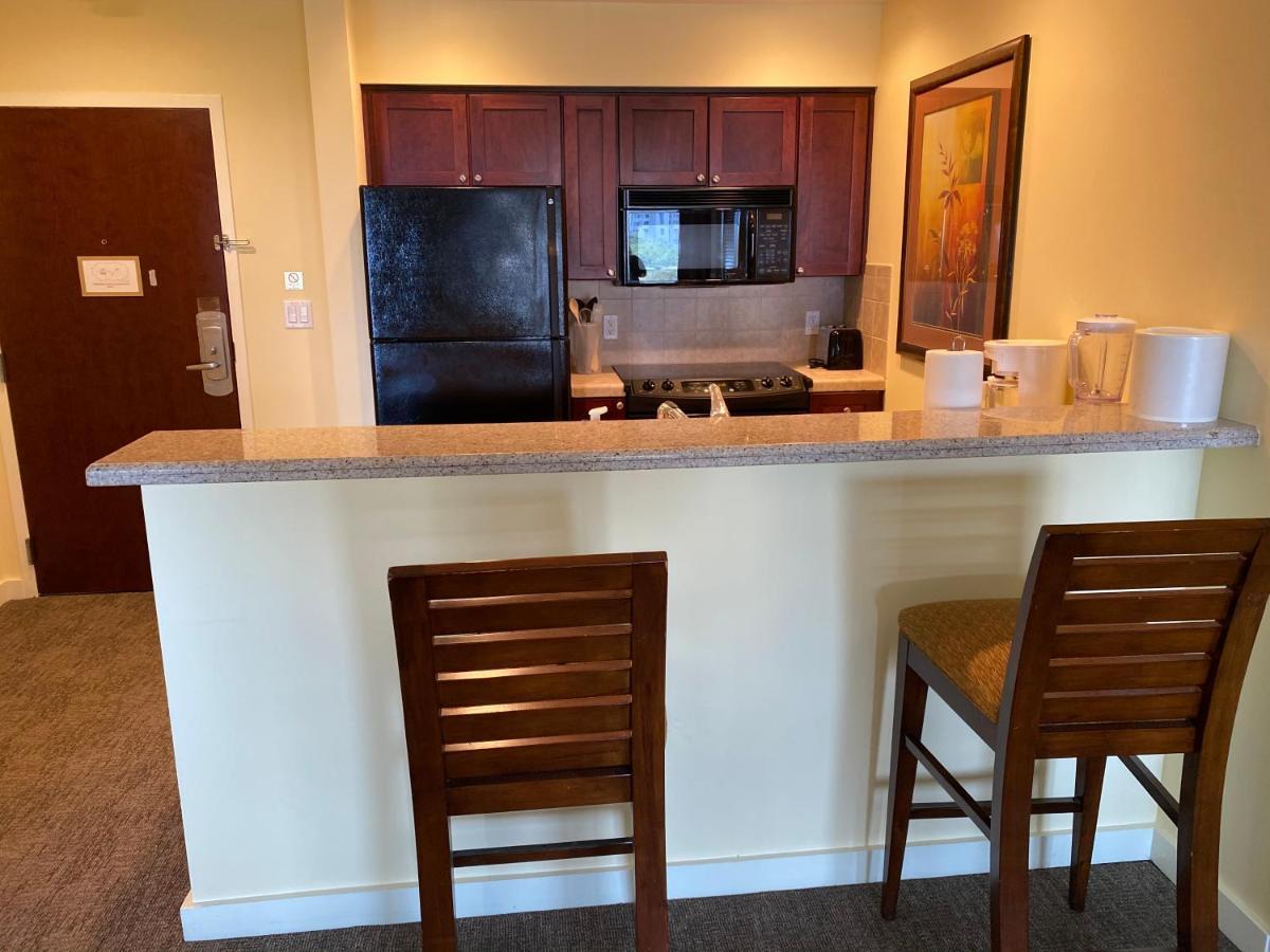 Ocean View Luxurious Condo-best Location + Balcony Apartment Destin
