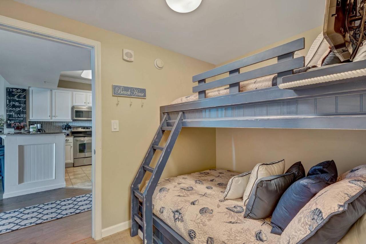 Palms Of 21114- Two Bedroom Holiday home Destin
