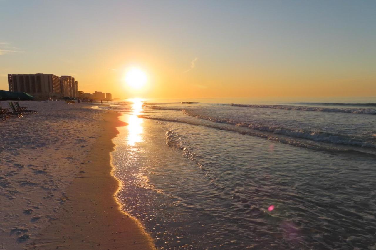 Just Updated - Beachfront Ocean View, 19th Floor *
