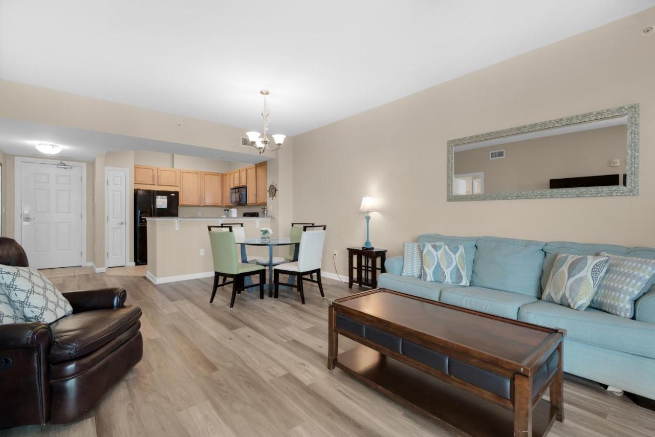 Palms #2413 Jr. 2br