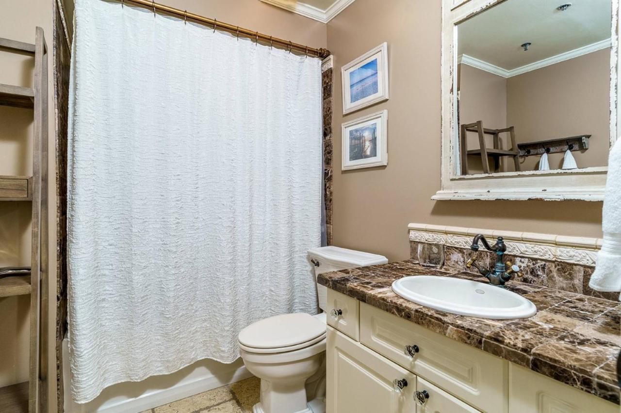 Manor 410 * Destin