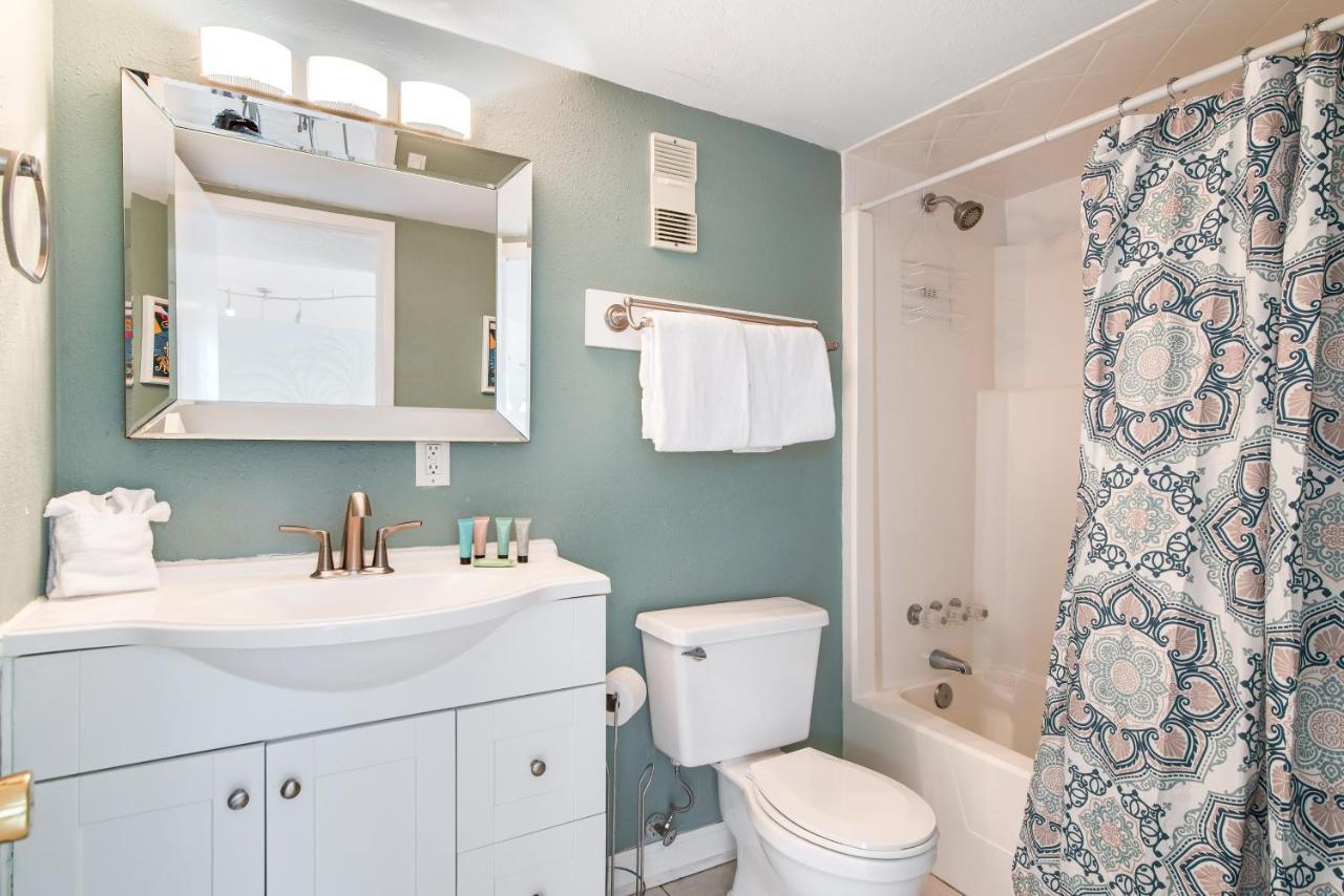 Dolphin Point #406a Apartment Destin