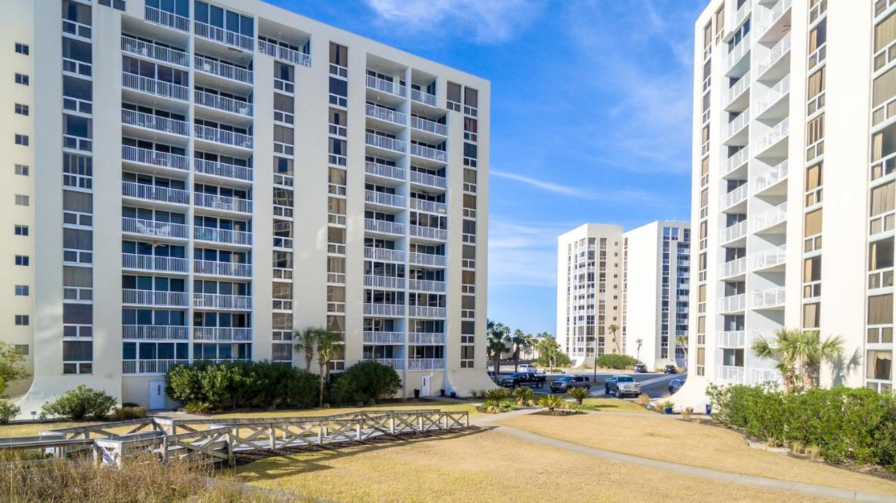 Shoreline Towers 1063