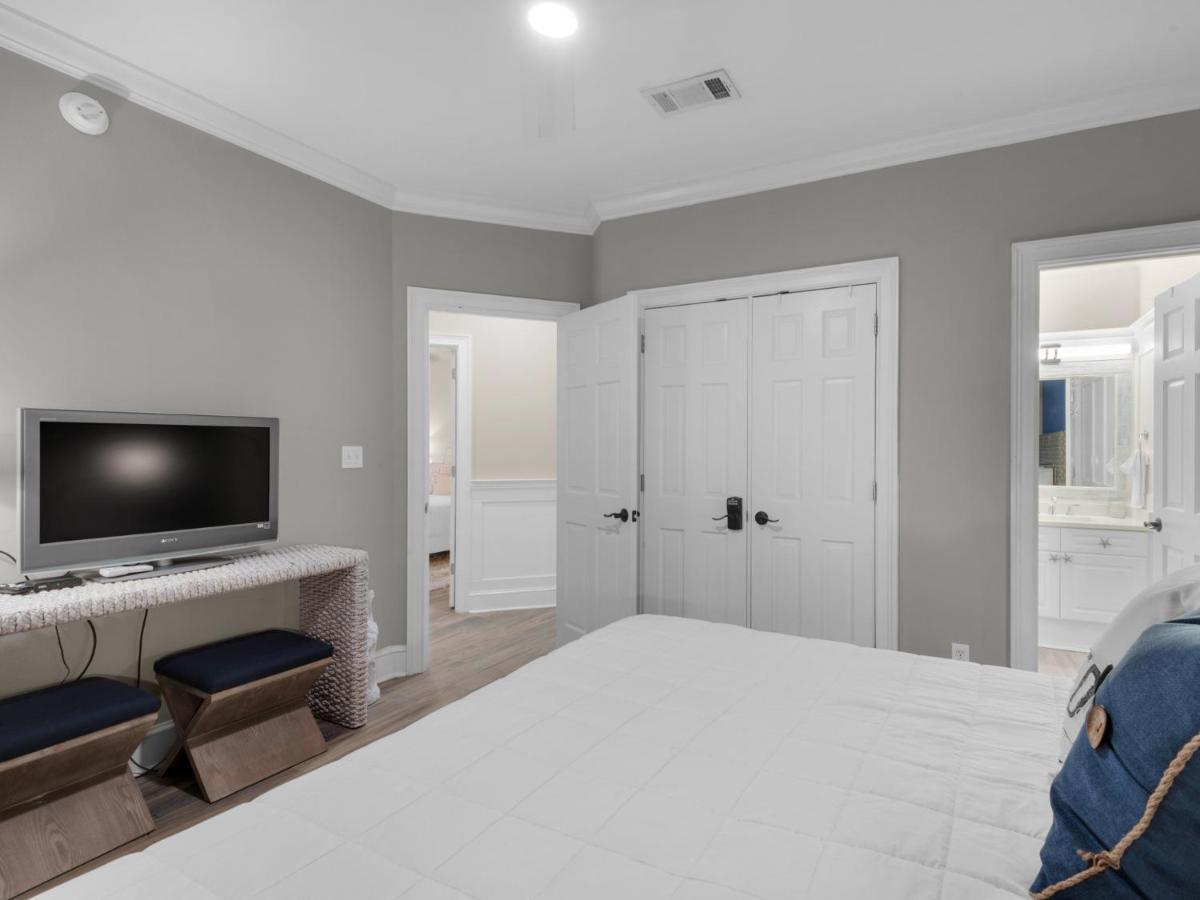 Holiday home Crystal Dunes 503 By Newman-dailey