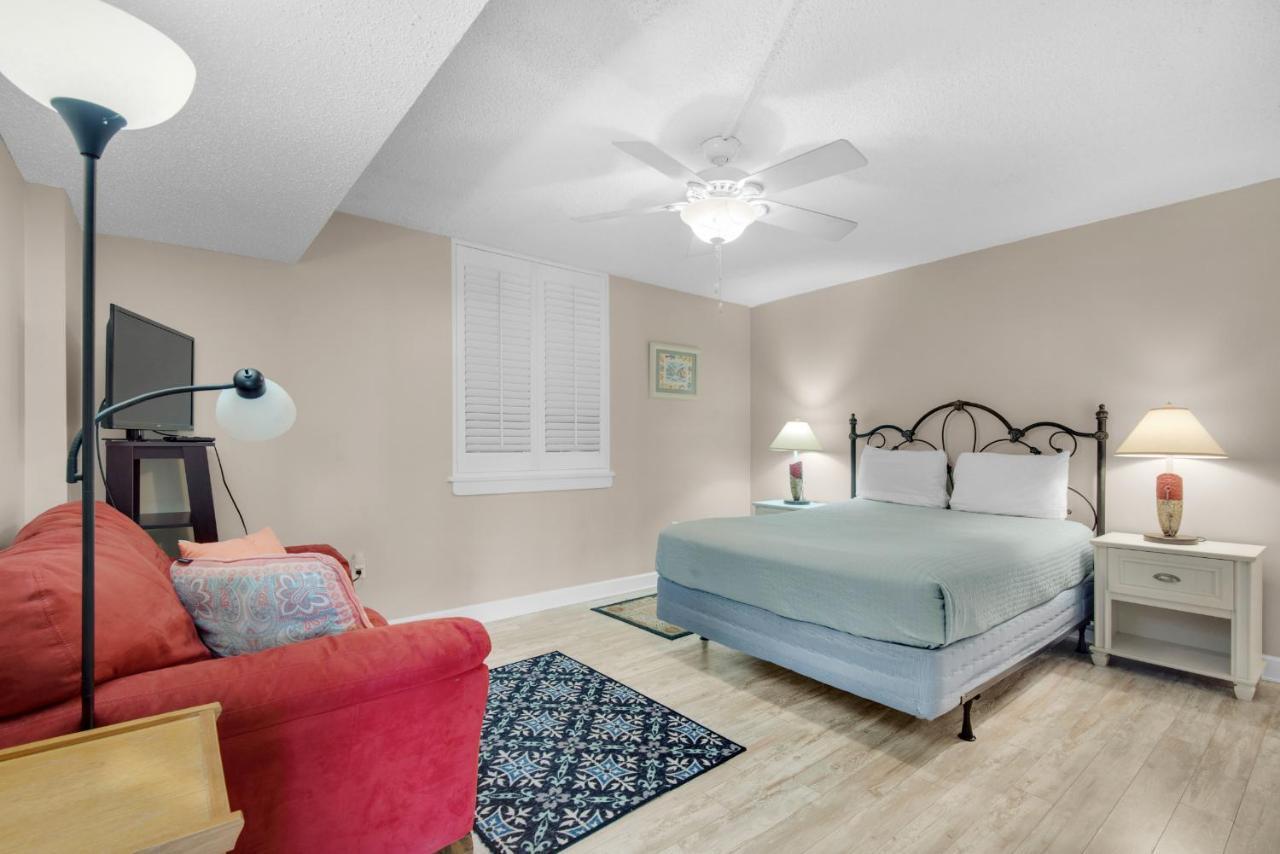 Dolphin Point #406c Apartment