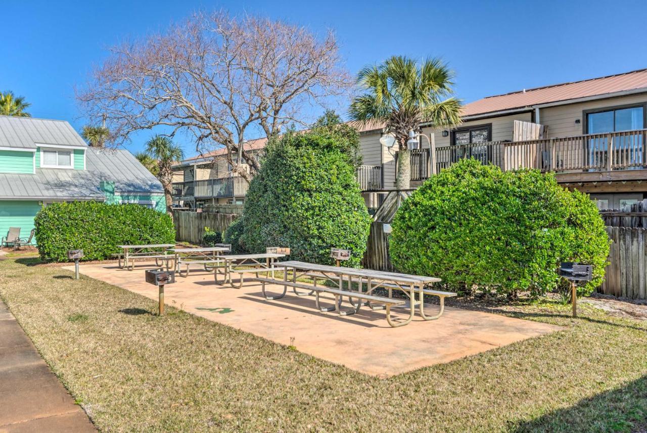 Vibrant Family 100 Feet To Private Beach! Destin