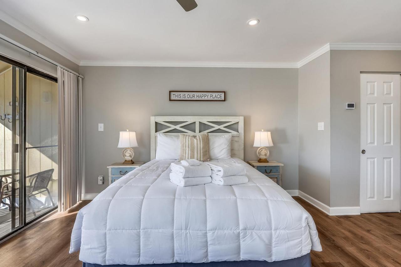 Sandpiper Cove 8208 Destin