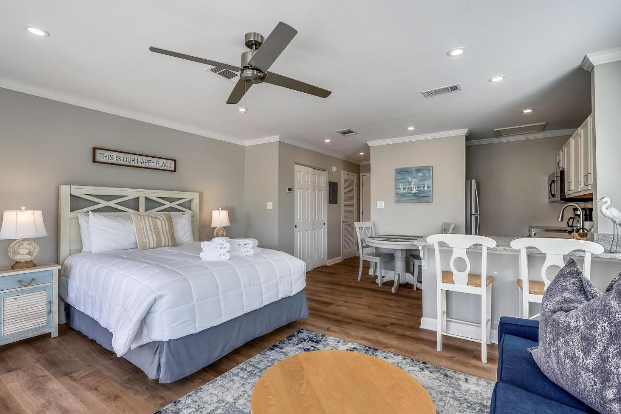 Apartment Sandpiper Cove 8208