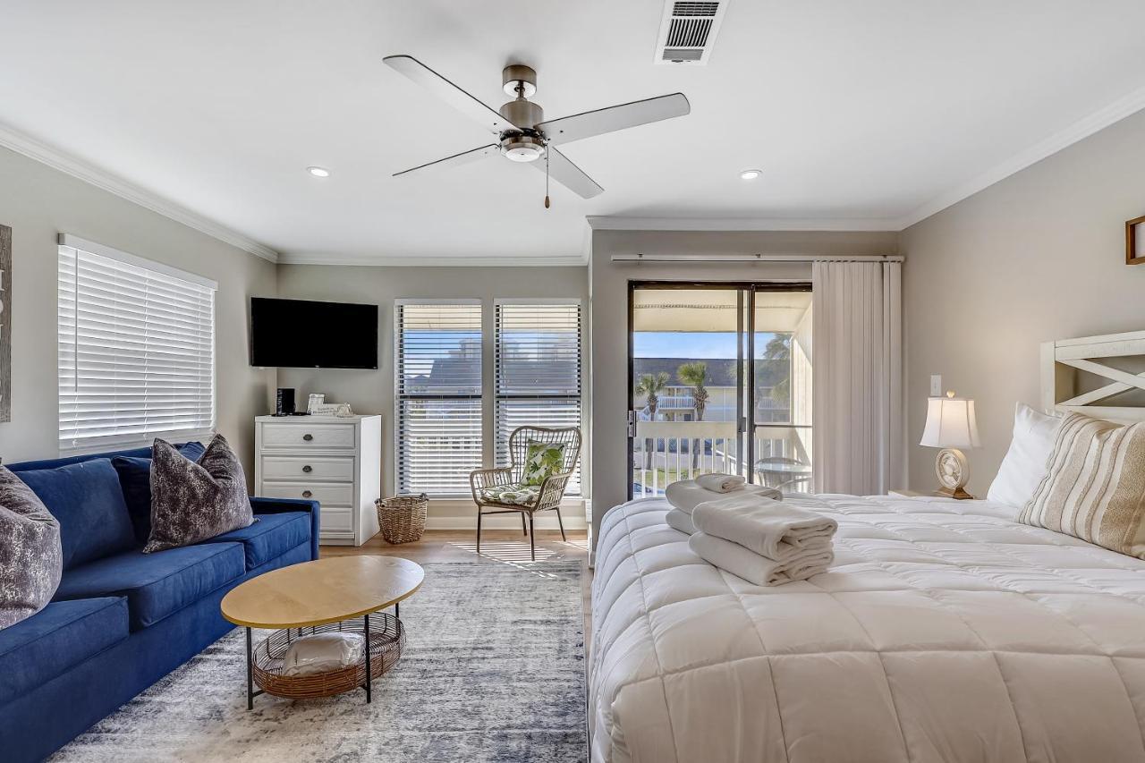 Sandpiper Cove 8208