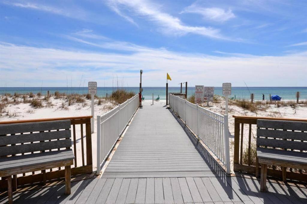 Pelican 2 Bedroom 4th Floor Gulf Front Apartment