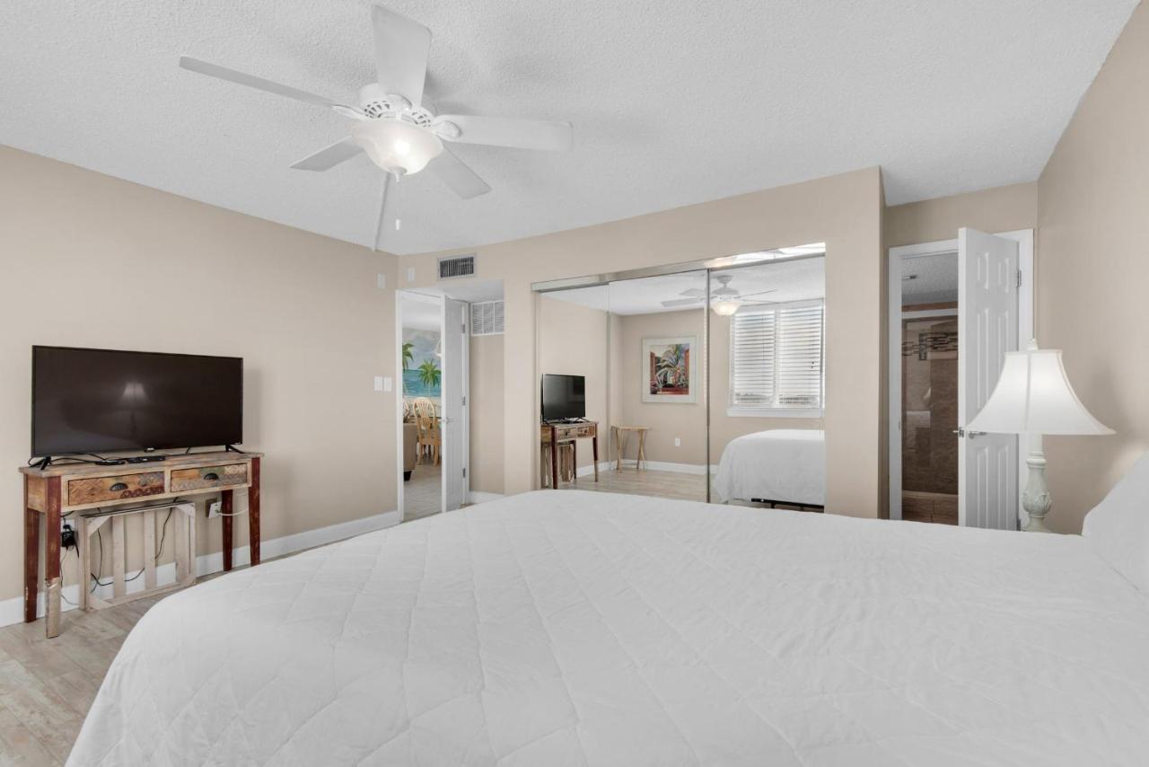 Dolphin Point #406c Apartment *