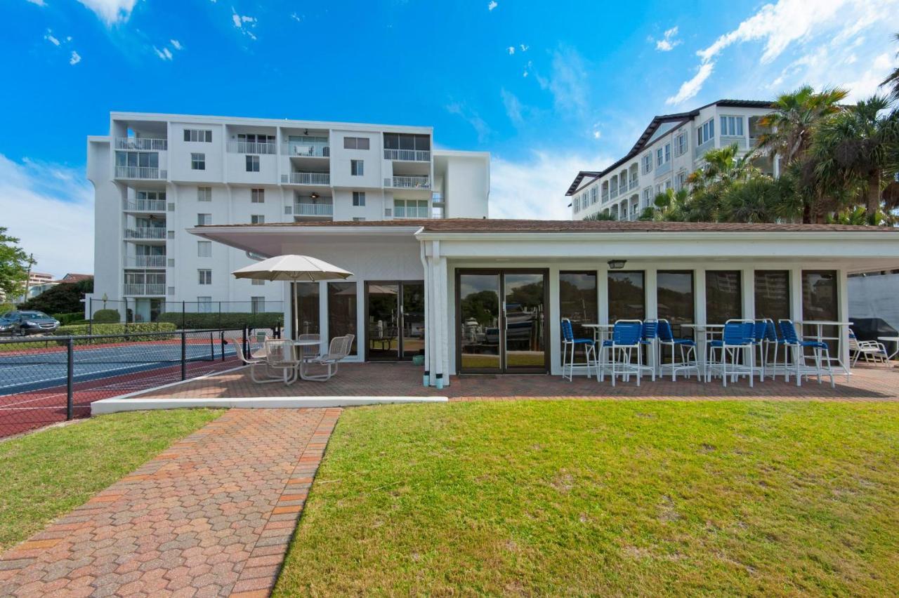 Apartment Dolphin Point #406c