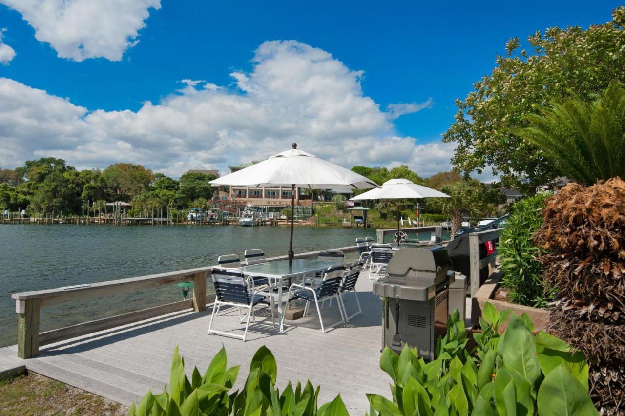 Apartment Dolphin Point #406c *