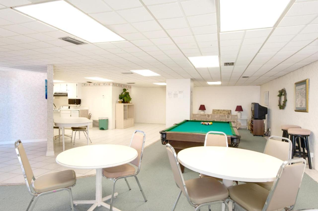Holiday Surf And Racquet Club 710 Apartment Destin