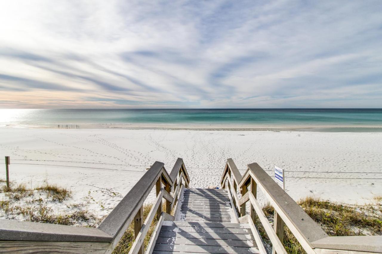 Mainsail 343 * Destin