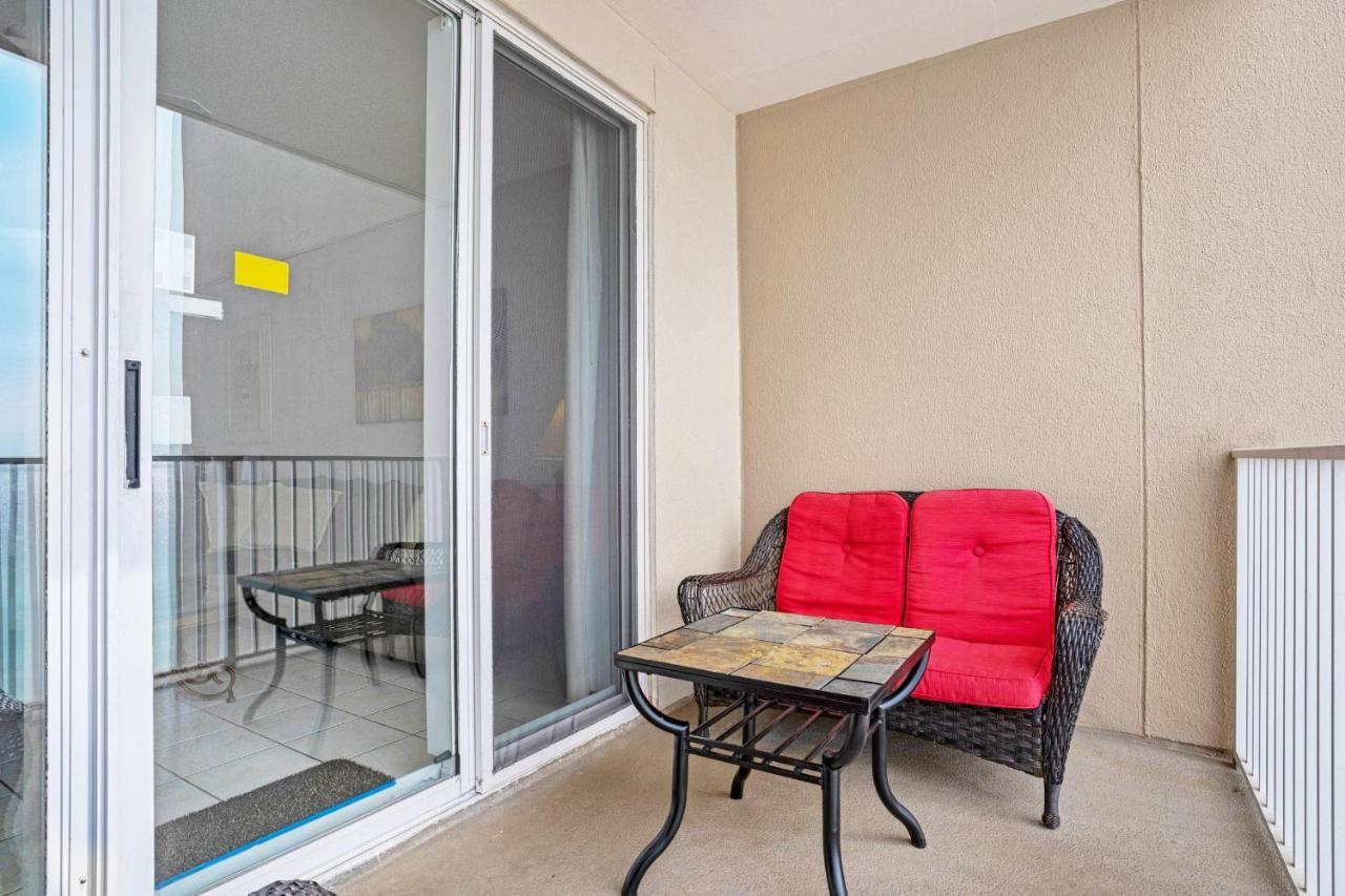 Majestic Sun 1012a Apartment *