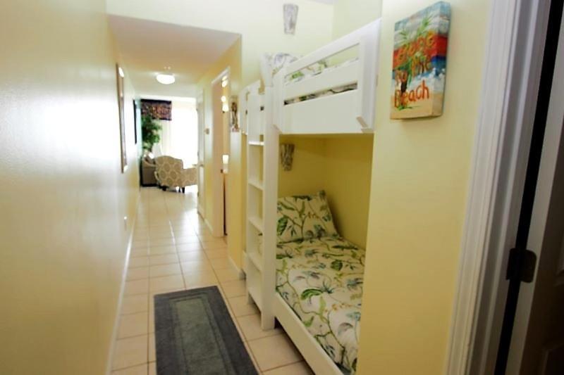 Majestic Sun 409a Apartment *