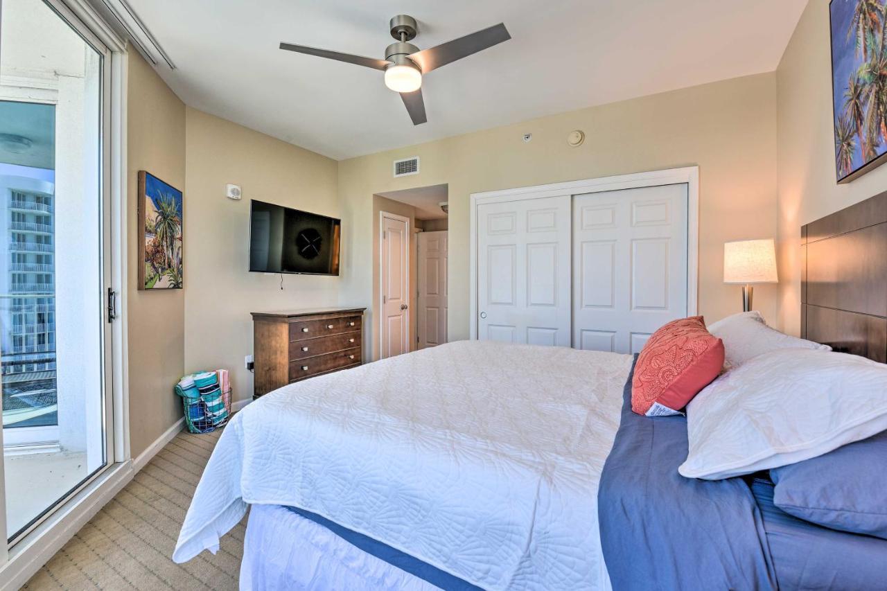 Apartment Modern With Balcony - Walk To Beach! Destin