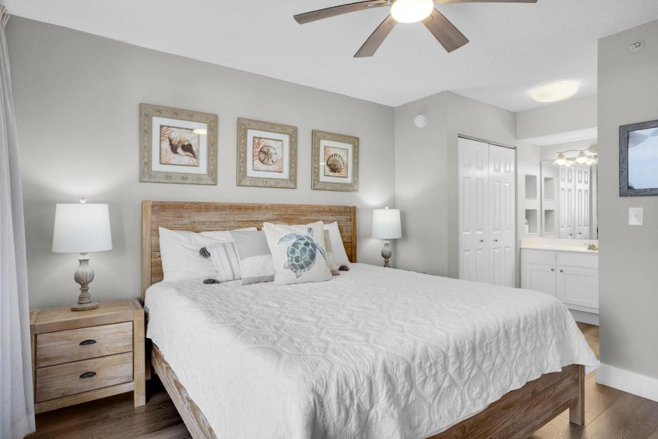 Pelican Terrace 805