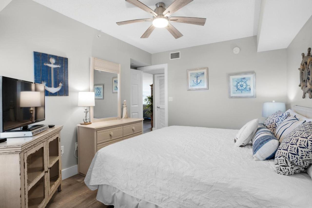 Pelican Terrace 805