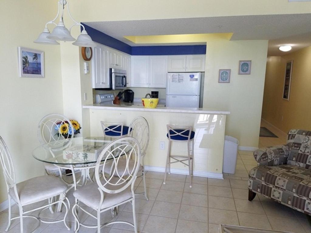 Majestic Sun 409a Apartment *