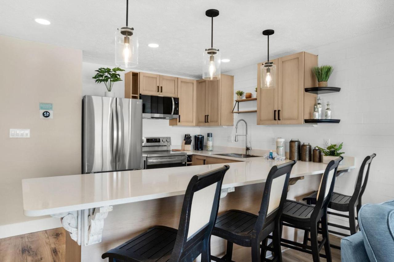Crystal A-3 Apartment *