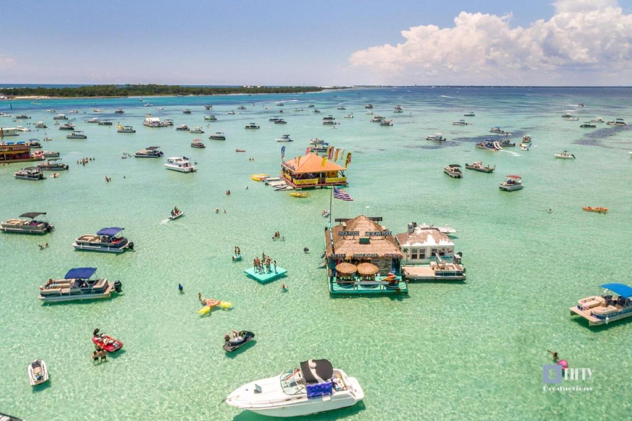 Emerald Waters 305 *