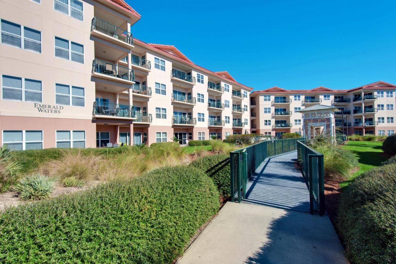 Emerald Waters 305 Holiday home *