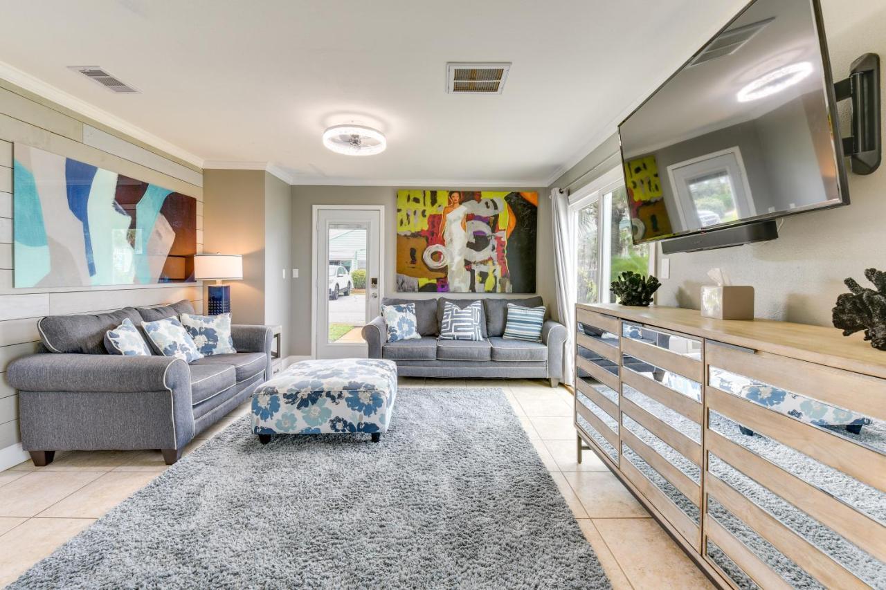 Vibrant Family 100 Feet To Private Beach! Apartment *