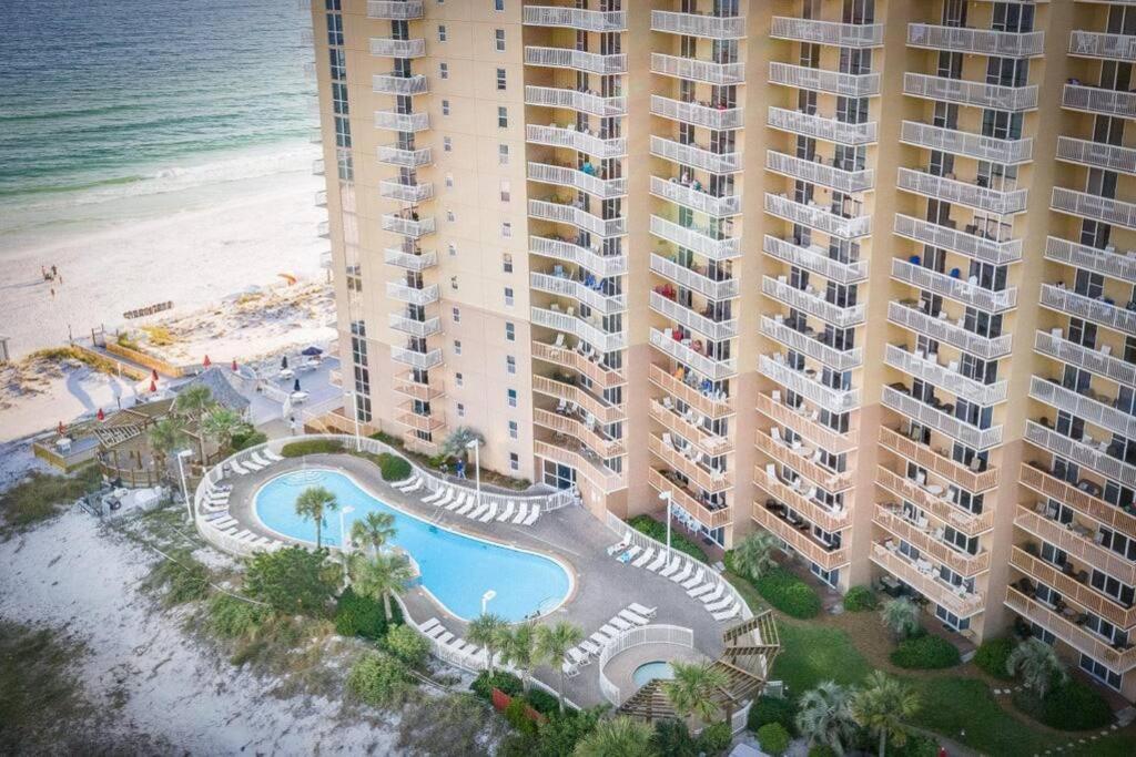 Pelican Resort-walkout Unit-on The Destin
