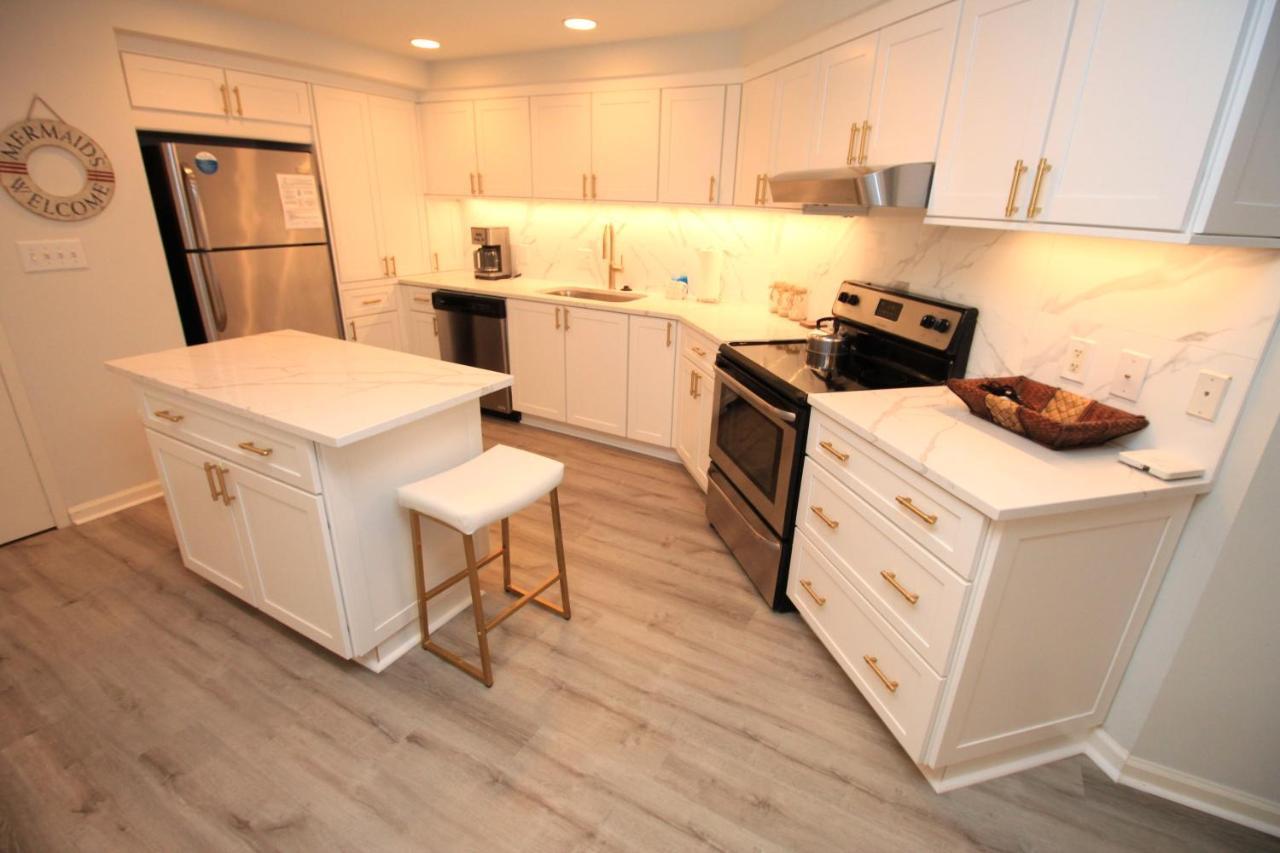 Sleeps 8 - Renovated Beachfront At Westwinds, Sandestin With Gulf Views, Private Access