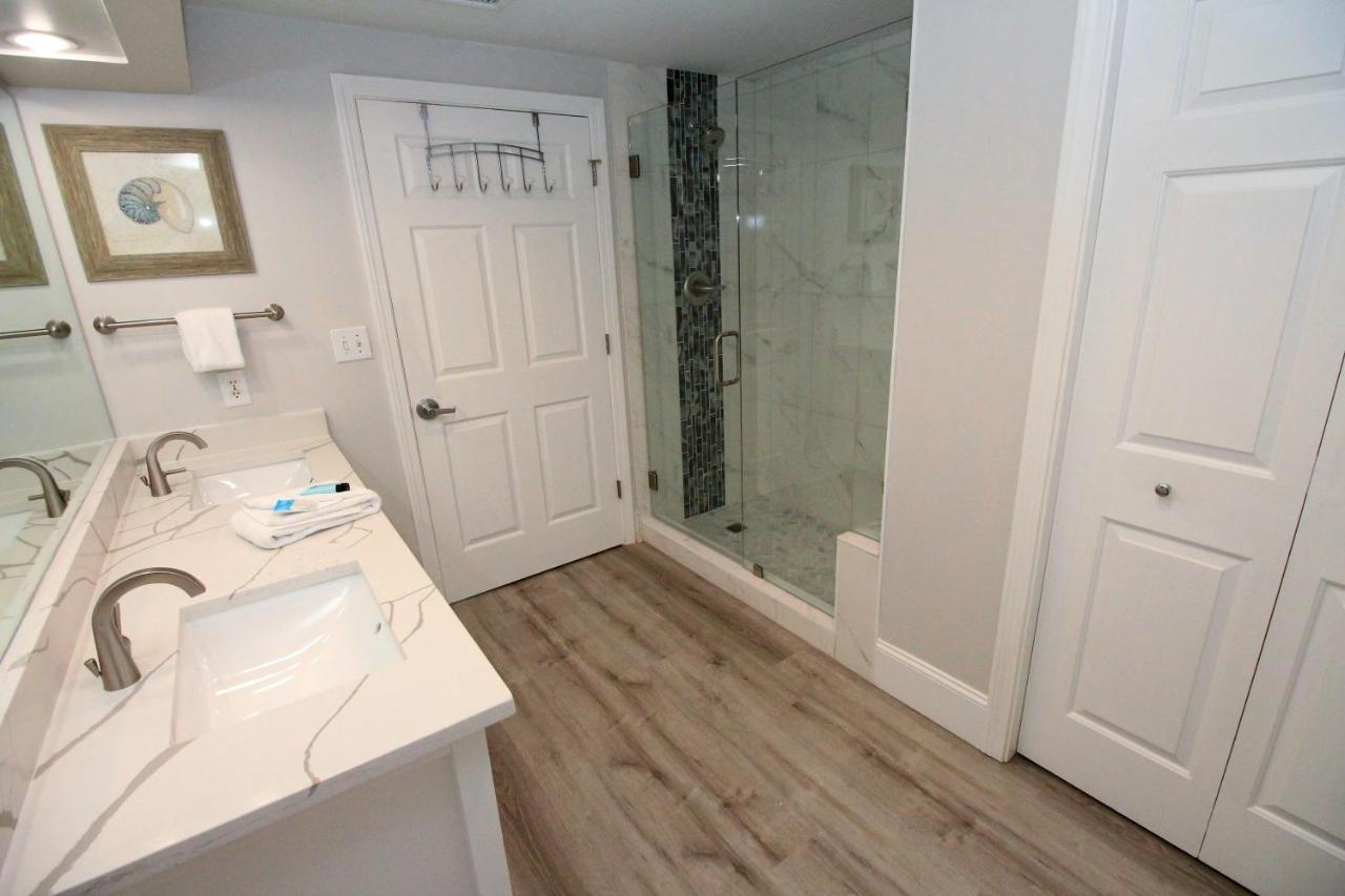 Sleeps 8! Newly Remodeled Beachfront 10th Floor Gulf Views At Westwinds In Sandestin Holiday home *