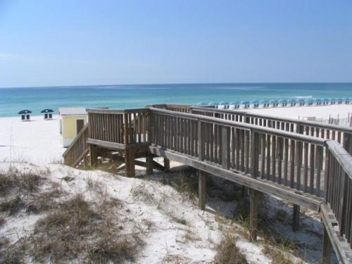 Holiday home Sleeps 8 - Renovated Beachfront At Westwinds, Sandestin With Gulf Views, Private Access *