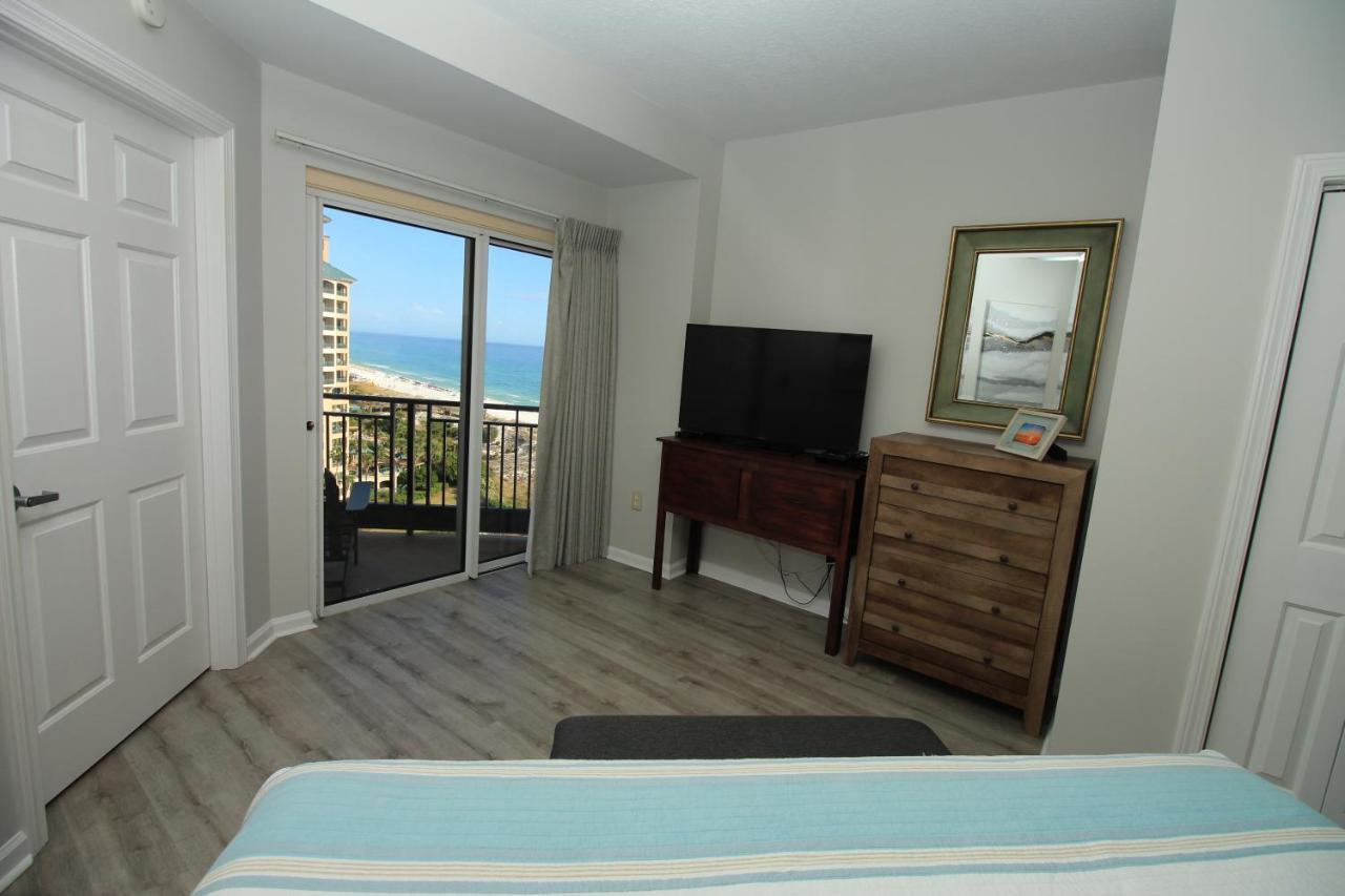 Sleeps 8! Newly Remodeled Beachfront 10th Floor Gulf Views At Westwinds In Sandestin Holiday home Destin