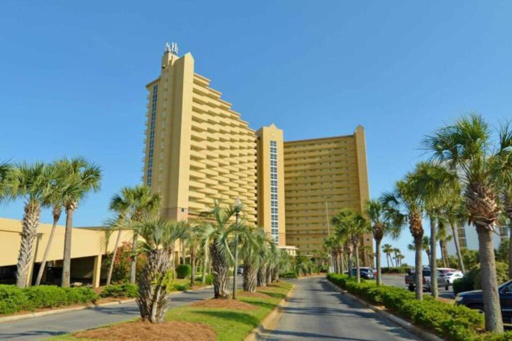 Pelican Resort-walkout Unit-on The Apartment *