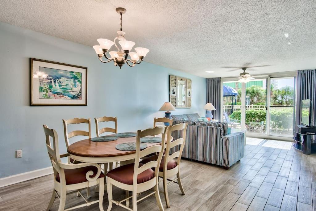 Pelican Resort-walkout Unit-on The