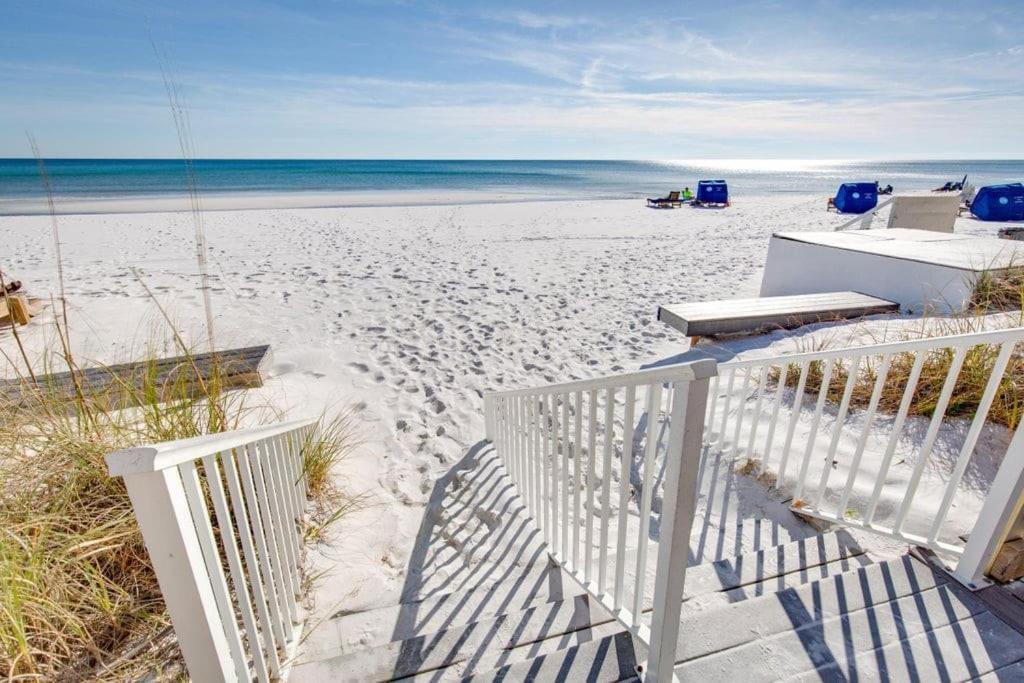 Apartment Pelican Resort-walkout Unit-on The