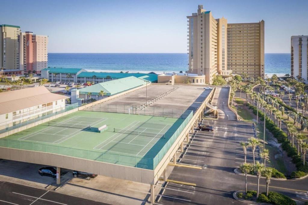 Pelican Resort-walkout Unit-on The Apartment Destin
