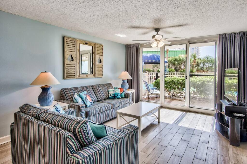 Pelican Resort-walkout Unit-on The Destin