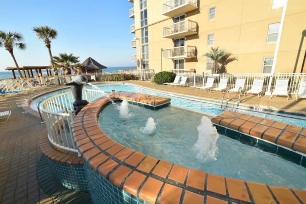 Pelican Resort-walkout Unit-on The Apartment Destin