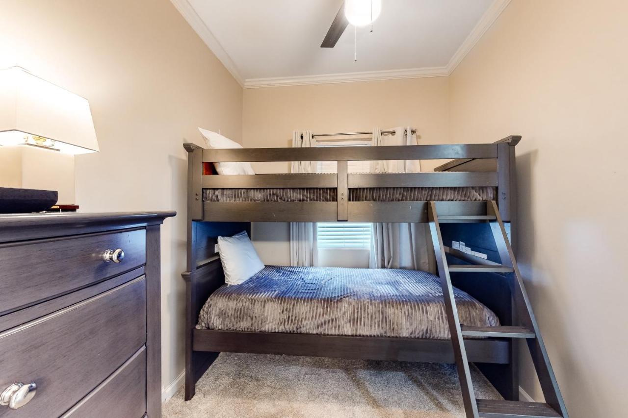 Sterling Sands 412 Apartment