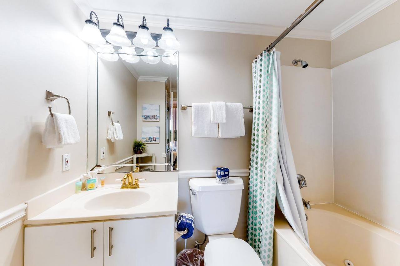 Sterling Sands 412 Apartment *