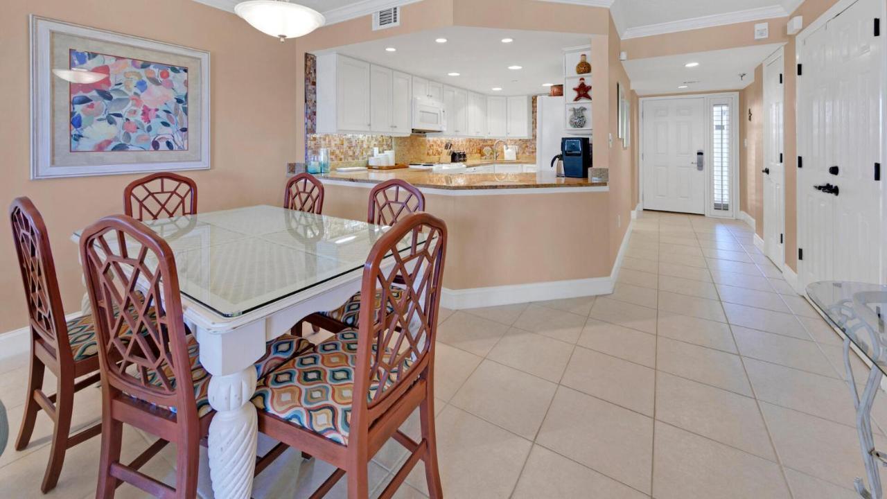 Holiday home Inlet Reef 215 - Spacious With Complimentary Seasonal Service And Great Water Views Destin