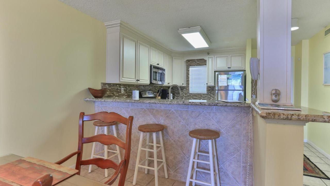 On The Gulf 302 - Perfect Location For A Family Getaway *