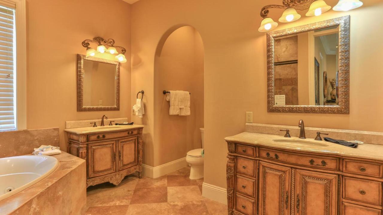 Holiday home Monaco - Easy Access Dogs Welcome Gated Community Large Pool Destin